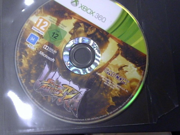 ULTRA STREET FIGHTER IV (LOOSE)