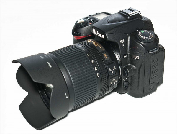 NIKON D90 12.2 MPIX VIDEO HD 720+SIGMA 18-50/3.5-5.6 HSM